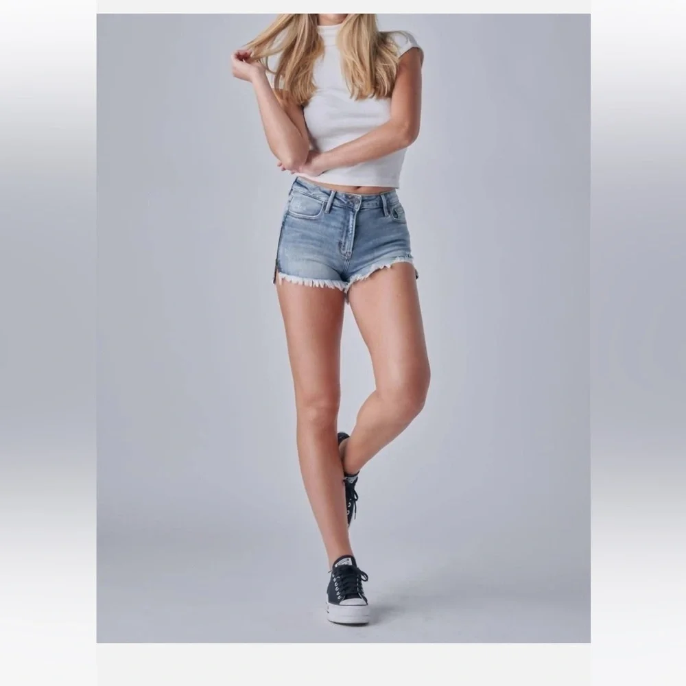 NWT Kenzie Light Blue Denim Shorts